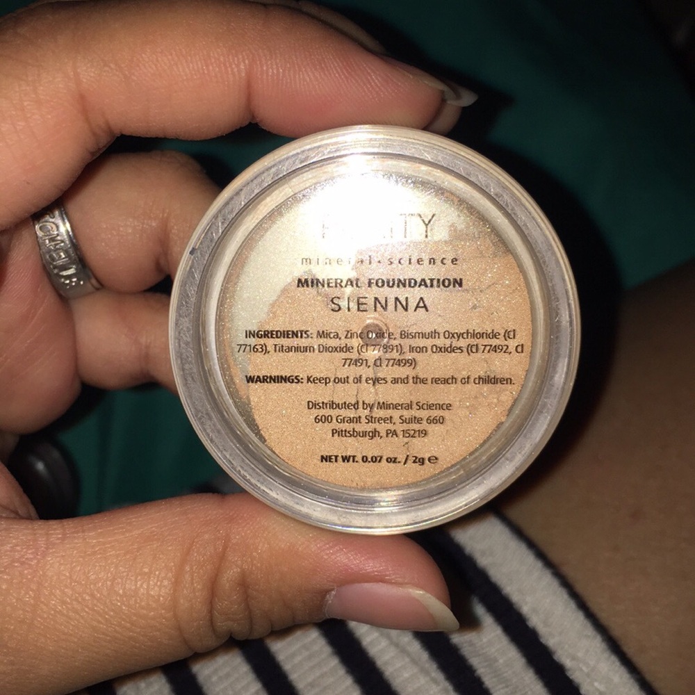 Powder - Picture 2 of 4